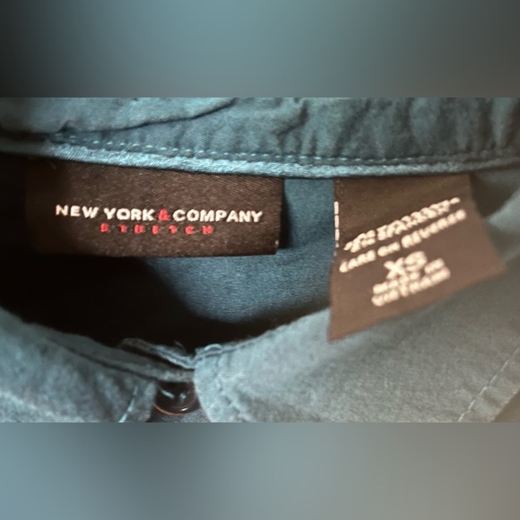 New York And Co. Ladies Button Up Blouse - Picture 3 of 3